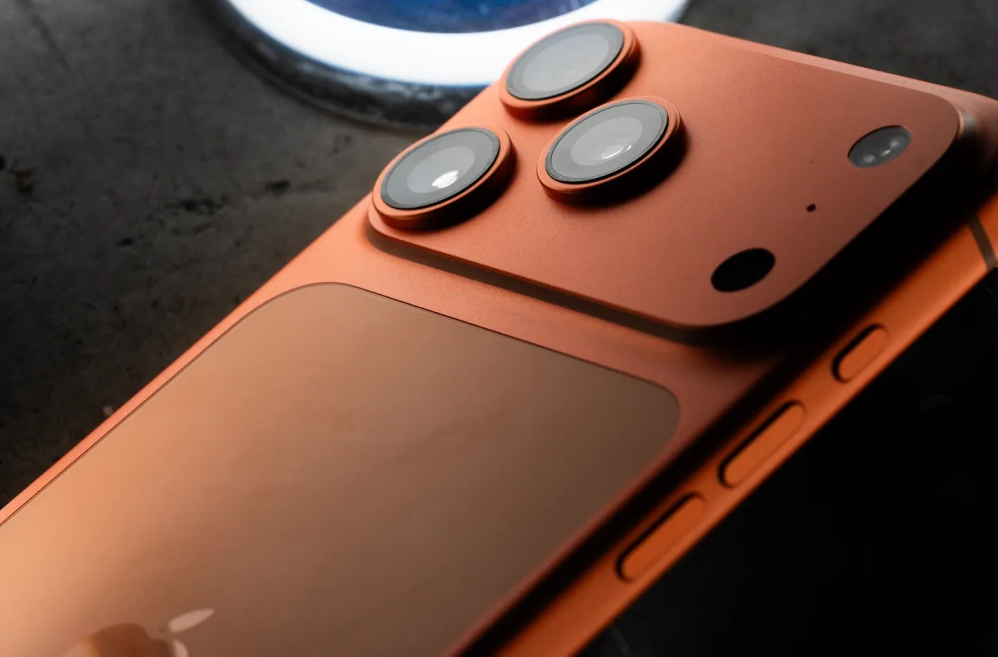 Adobe Project Indigo应用界面,展示了其独特的计算摄影效果