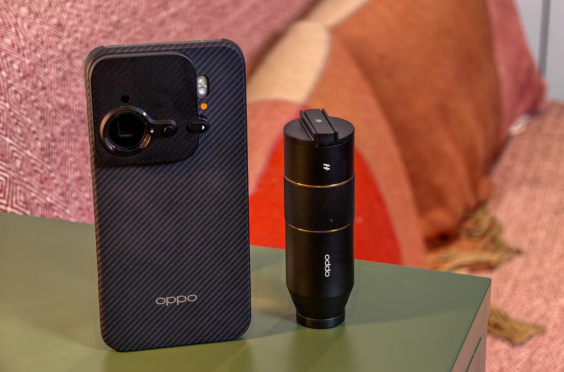 OPPO Find X9 Pro 充电