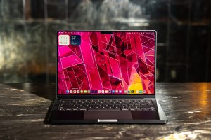 Apple MacBook Pro 14 (2025, M5)