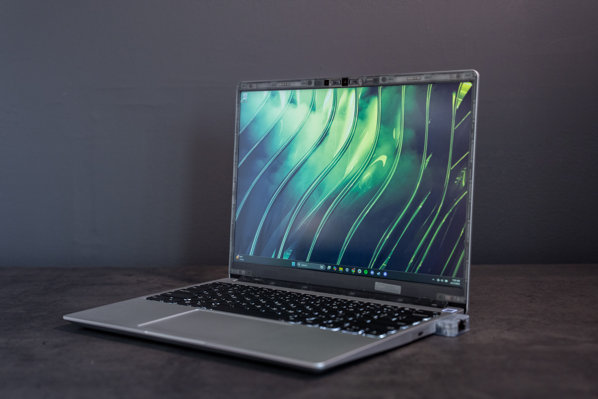 Framework Laptop 13 内部部件展示