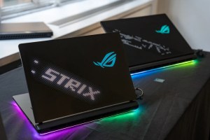 华硕ROG Strix Scar 16 (2025, RTX 5080)