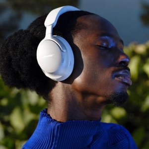 Bose QuietComfort Ultra 头戴式耳机