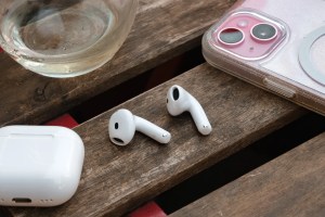 支持主动降噪功能的AirPods 4