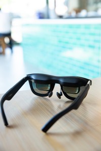 黑五AR眼镜史低价来袭：Xreal One与Viture Luma Pro全面对比